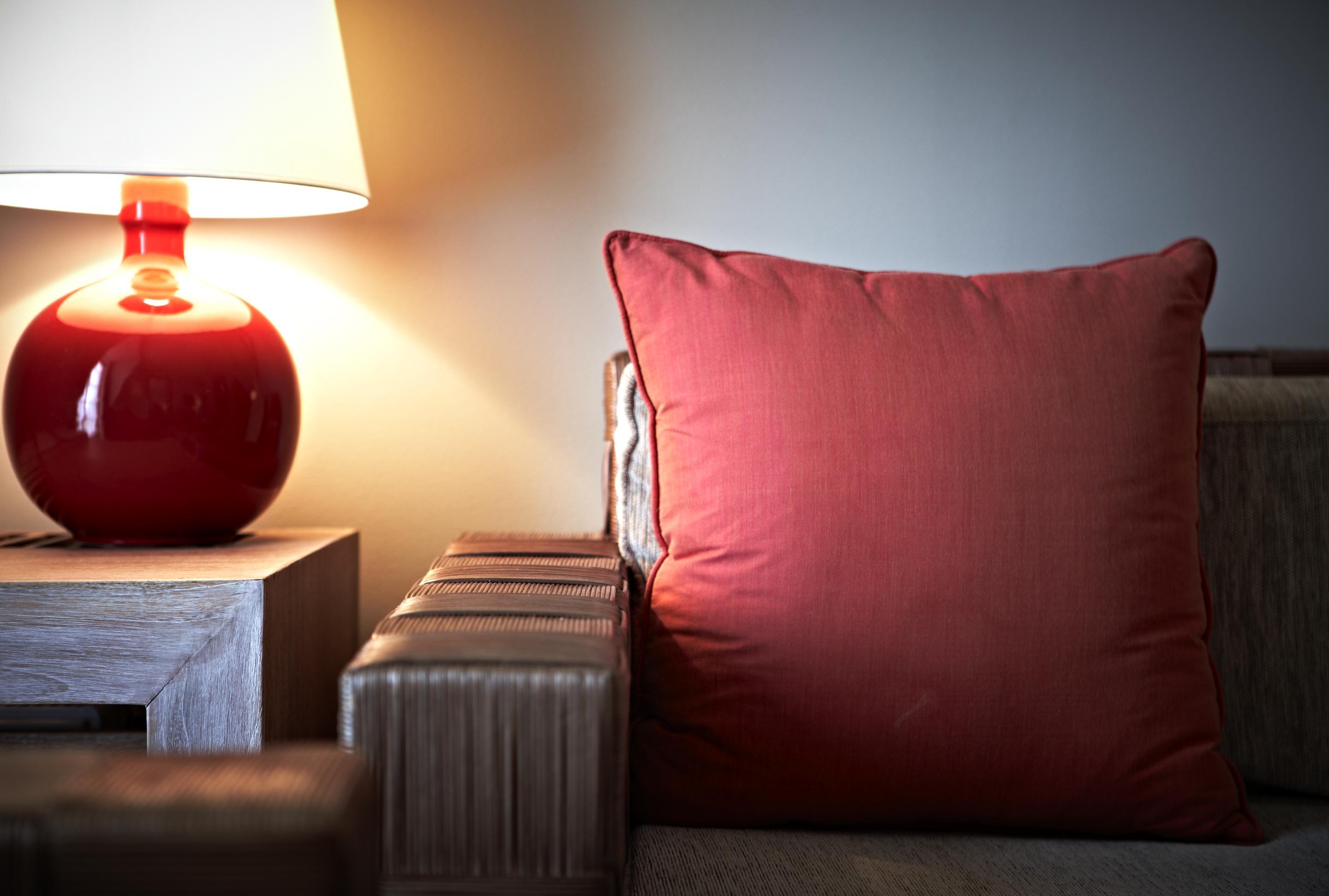 Strandhotel Zingst Exteriér fotografie A throw pillow